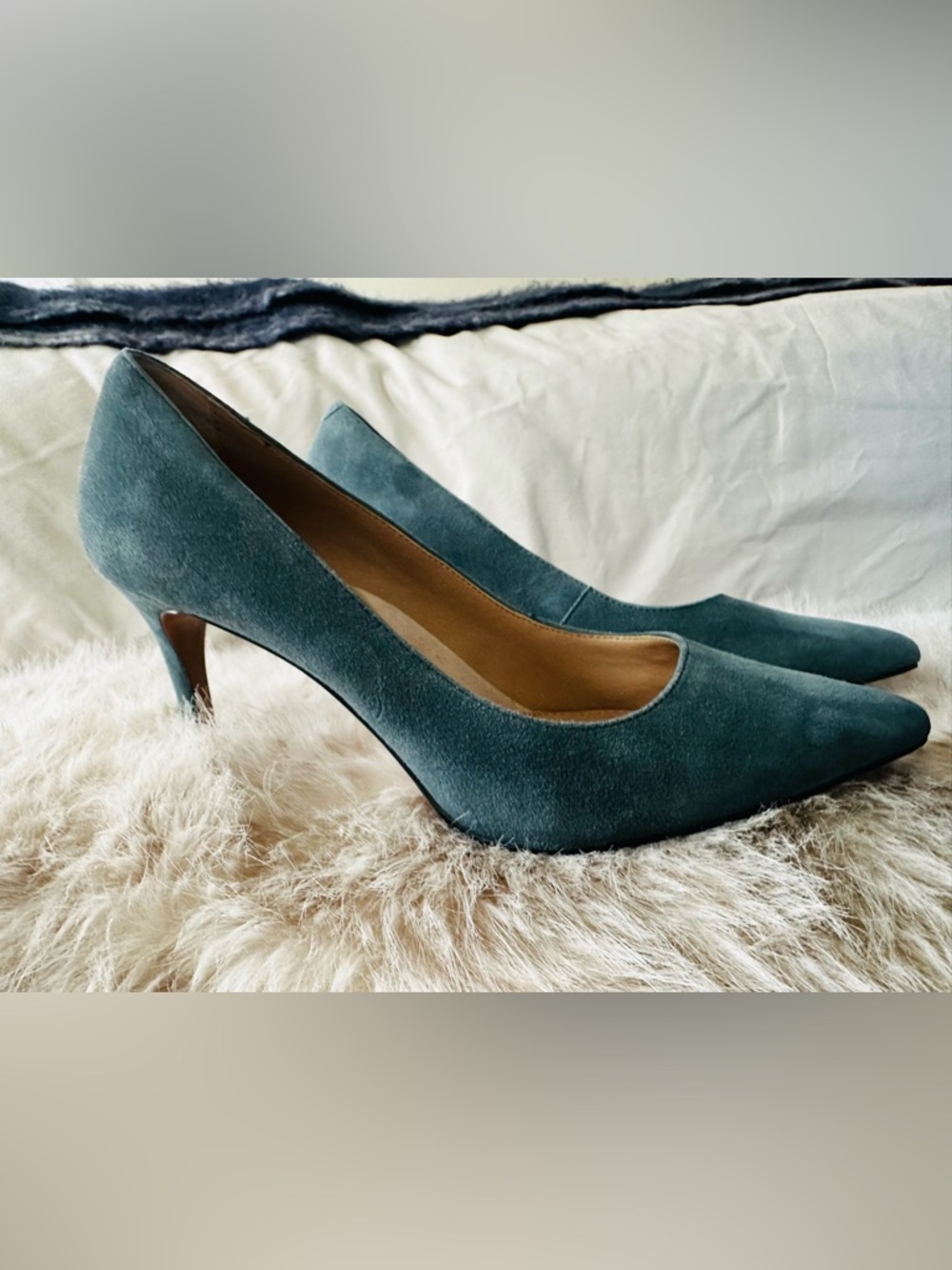 Banana Republic, S7.5, Blue Suede Shoes